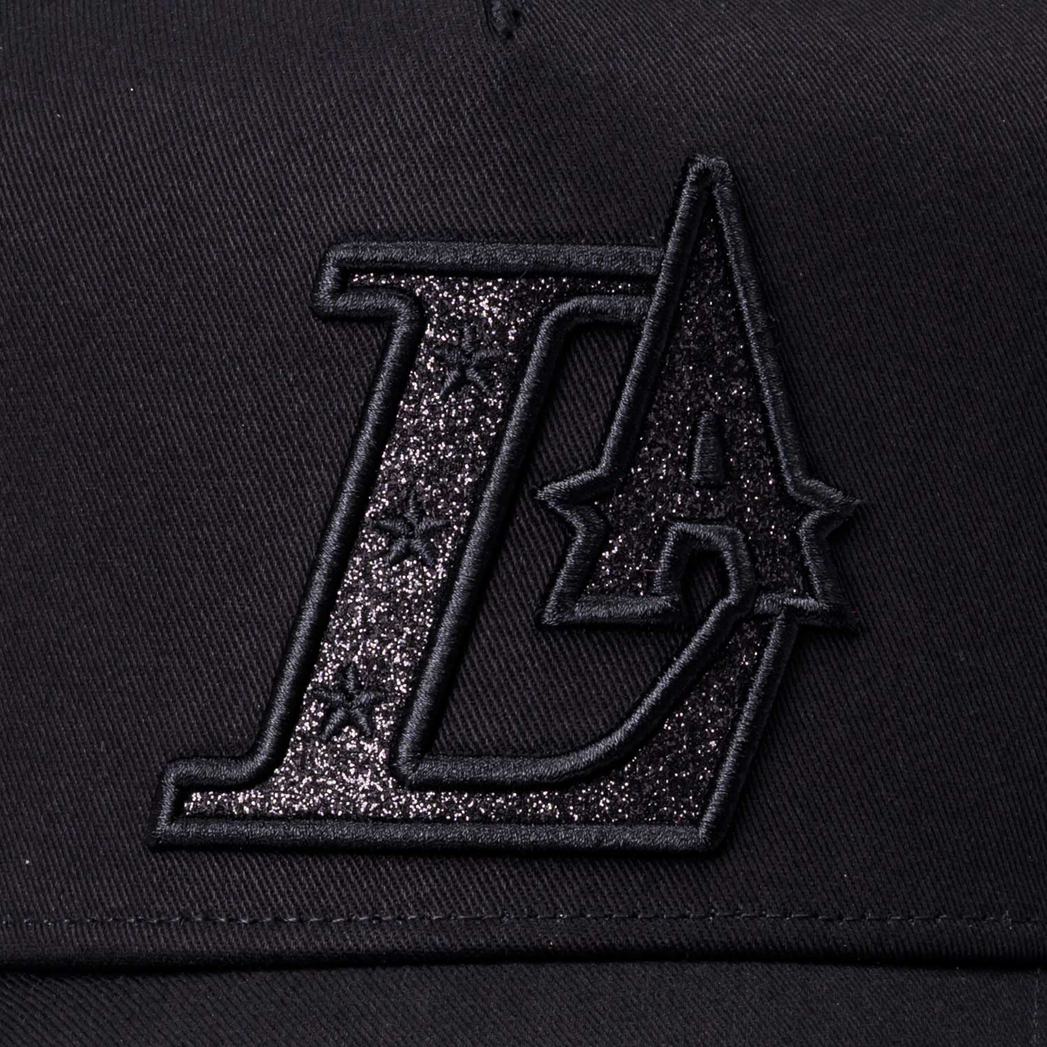 YK3DE-LA  BLK BLK BLK